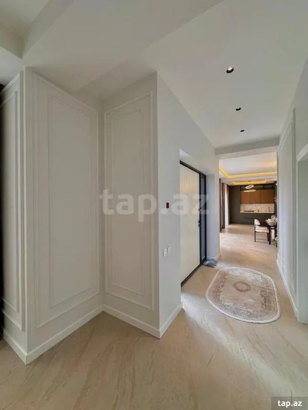 Satılır 5 otaqlı həyət evi