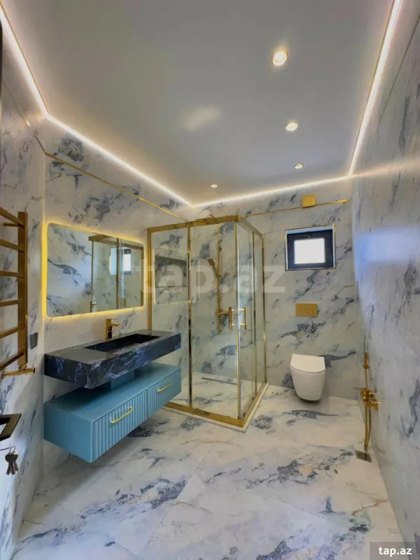 Satılır 6 otaqlı həyət evi