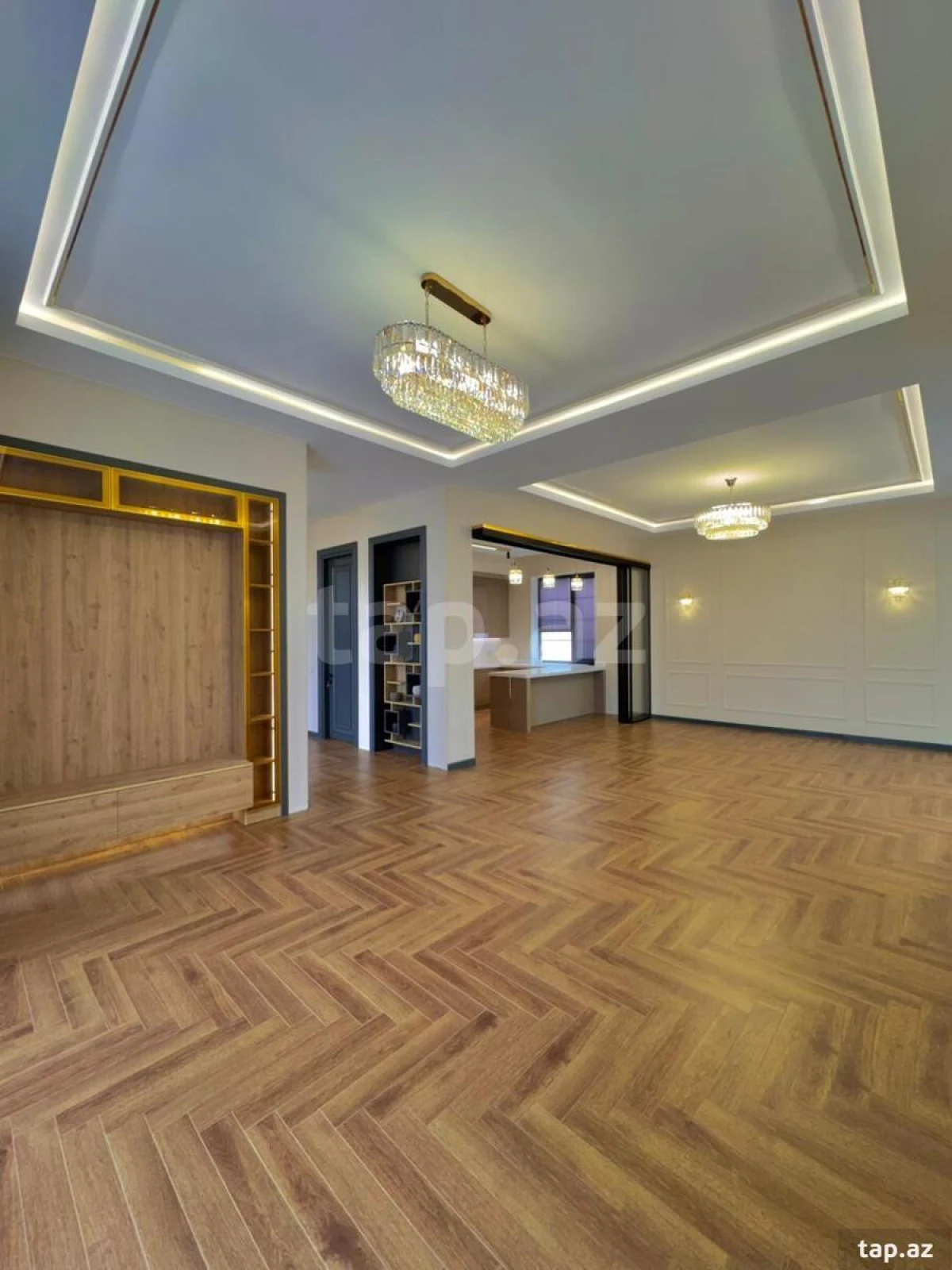 Satılır 6 otaqlı həyət evi