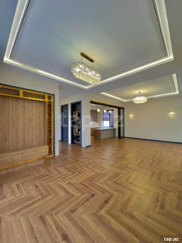 Satılır 6 otaqlı həyət evi