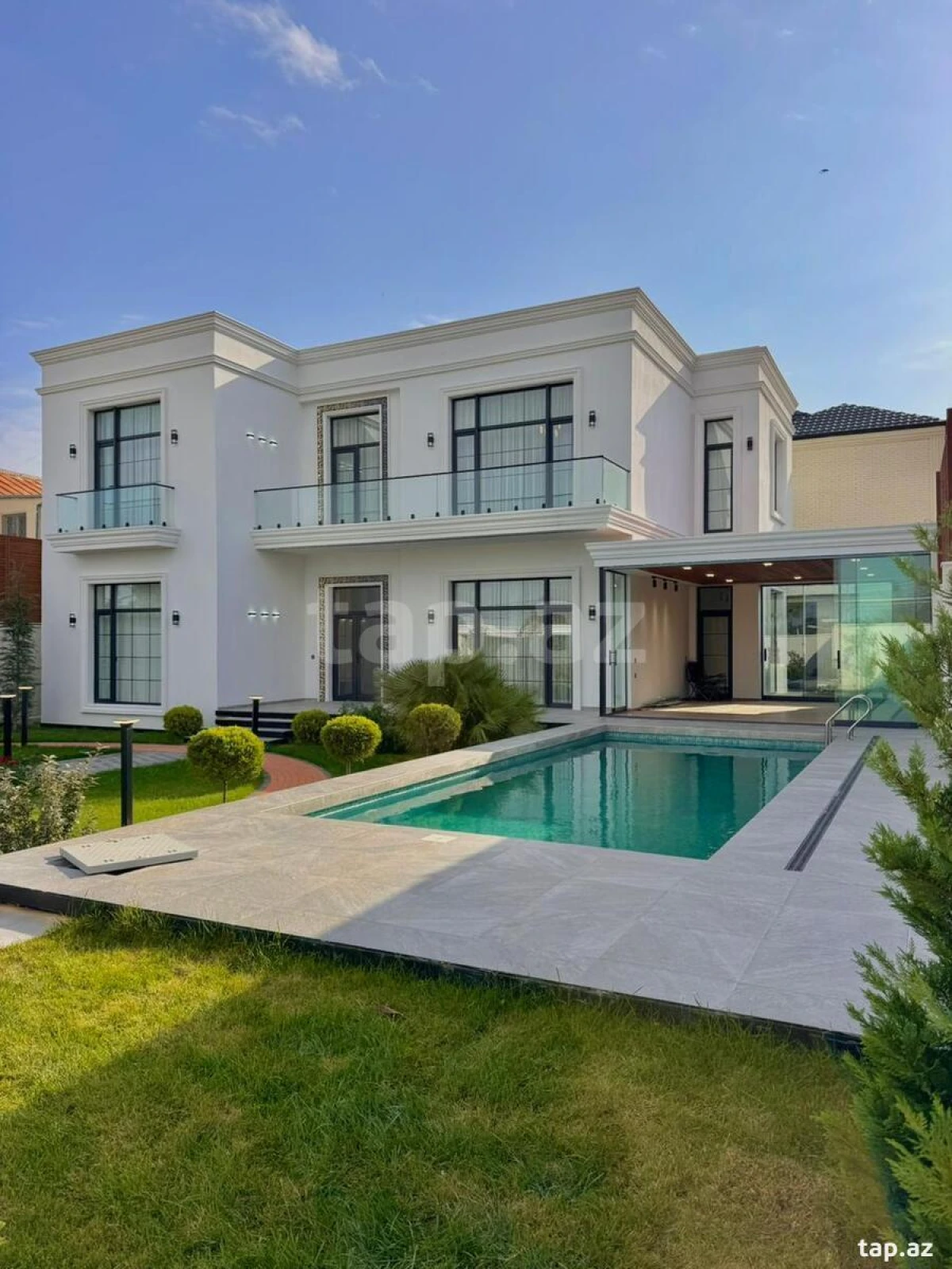 Satılır 6 otaqlı həyət evi