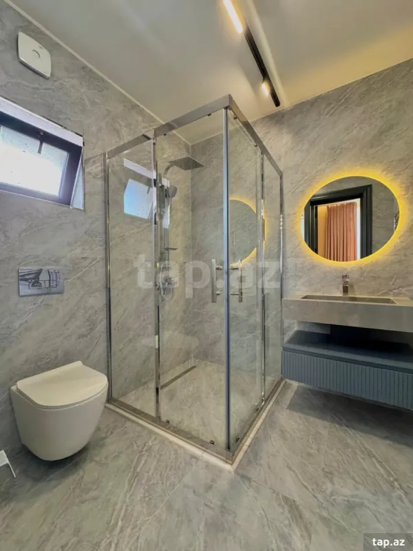 Satılır 6 otaqlı həyət evi