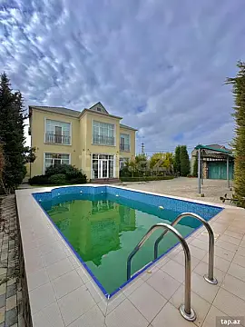 Satılır 5 otaqlı həyət evi