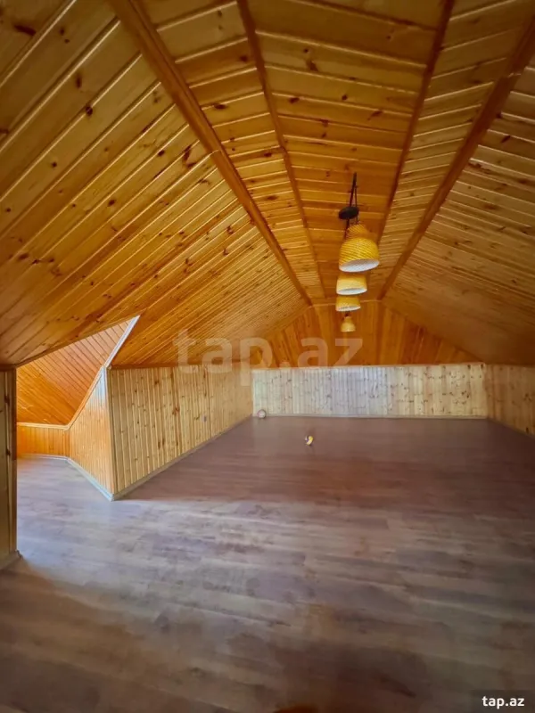 Satılır 5 otaqlı həyət evi