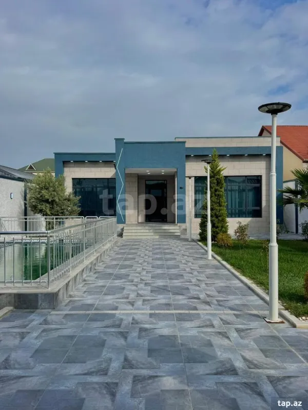 Satılır 4 otaqlı həyət evi