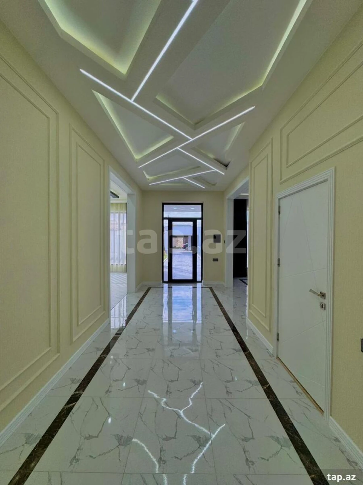 Satılır 4 otaqlı həyət evi