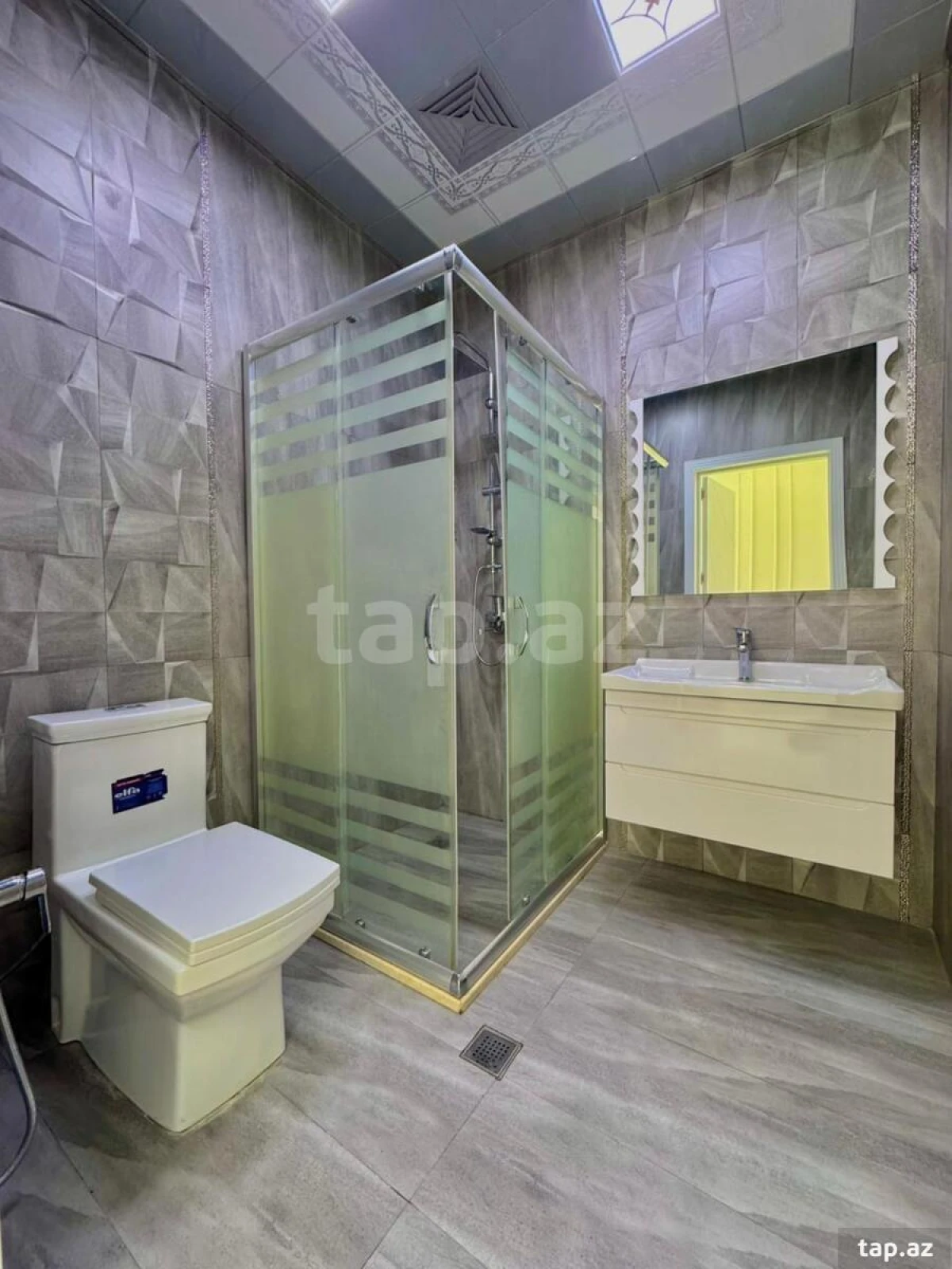 Satılır 4 otaqlı həyət evi