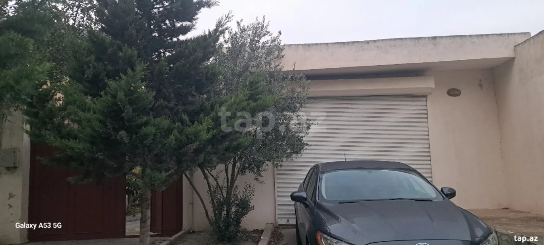 Satılır 7 otaqlı həyət evi