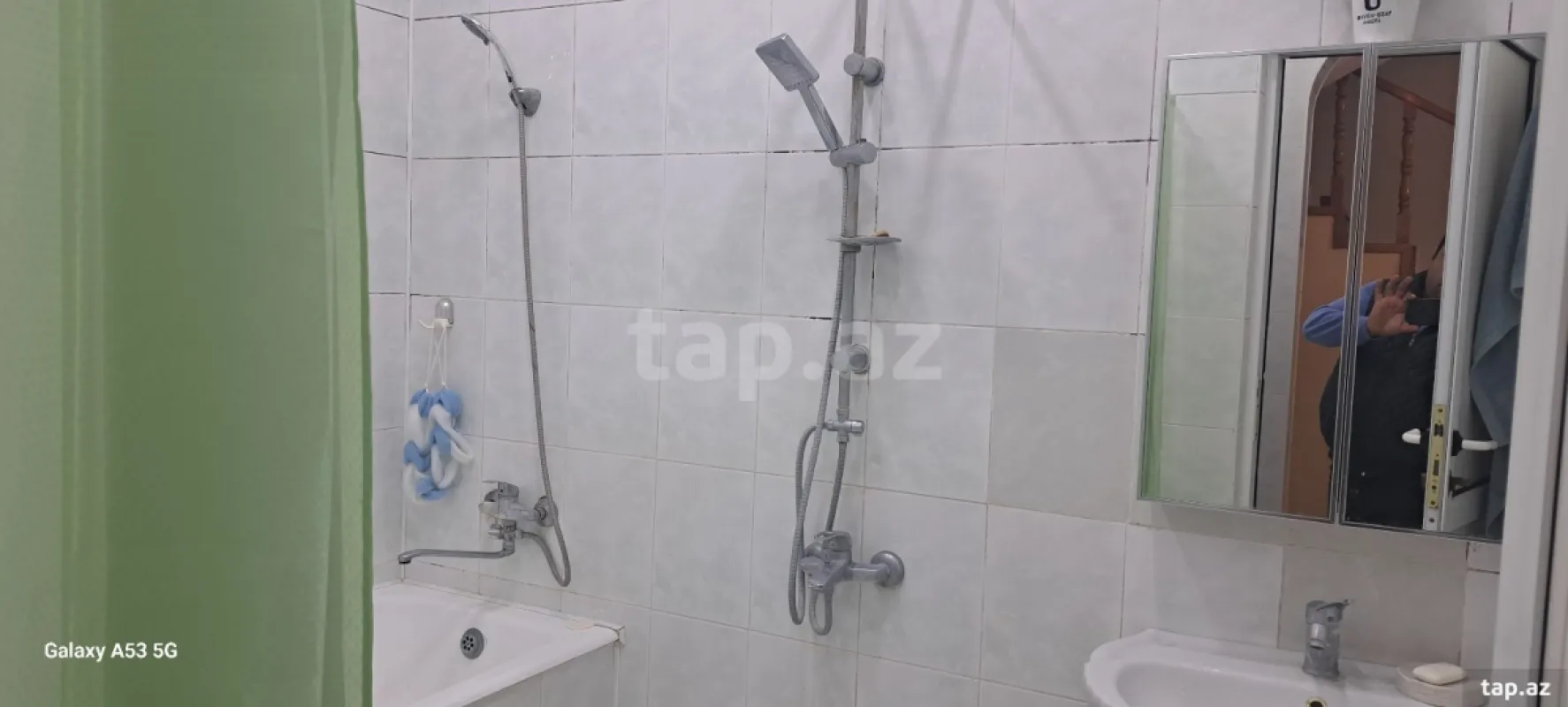 Satılır 7 otaqlı həyət evi