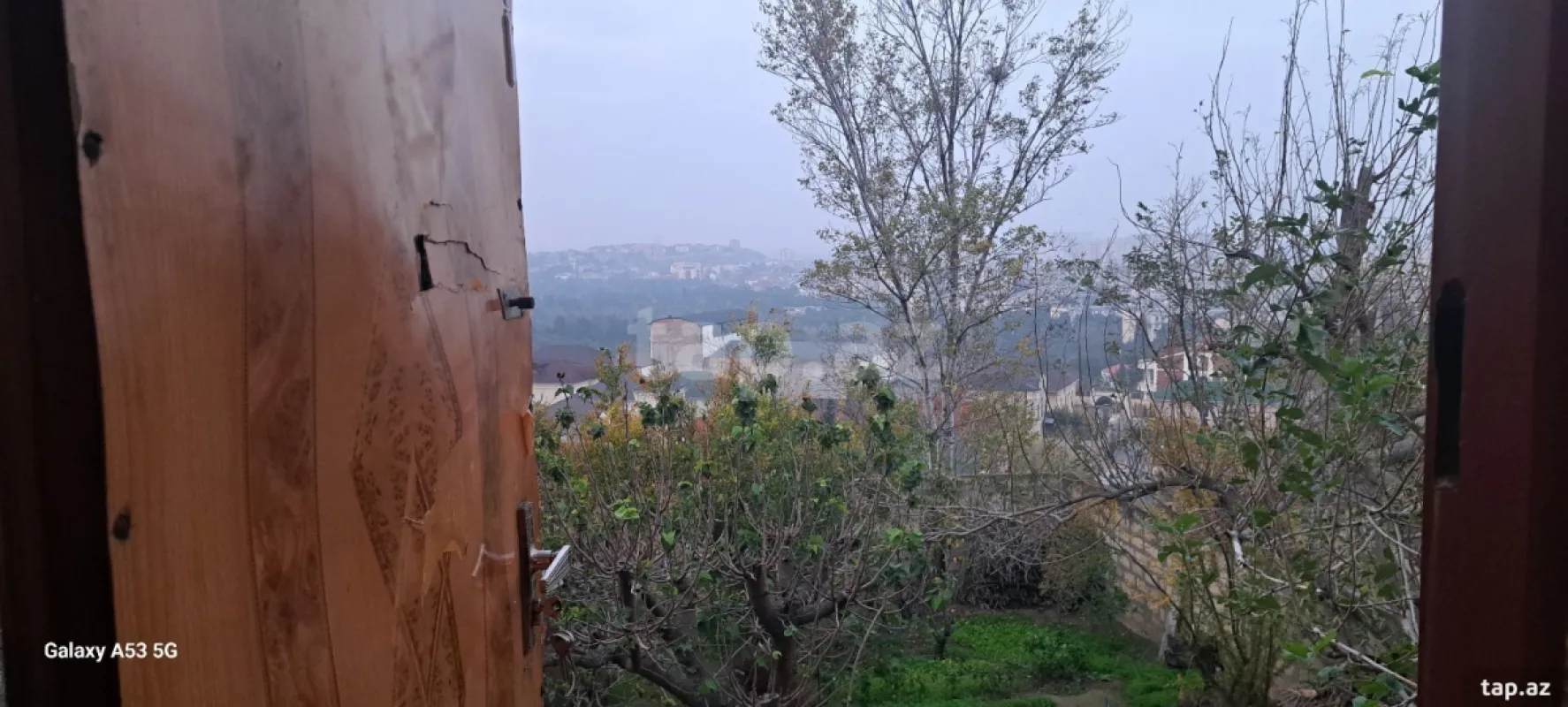 Satılır 7 otaqlı həyət evi