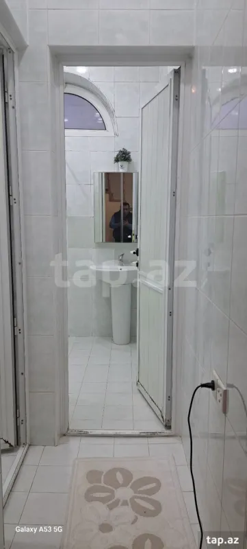 Satılır 7 otaqlı həyət evi