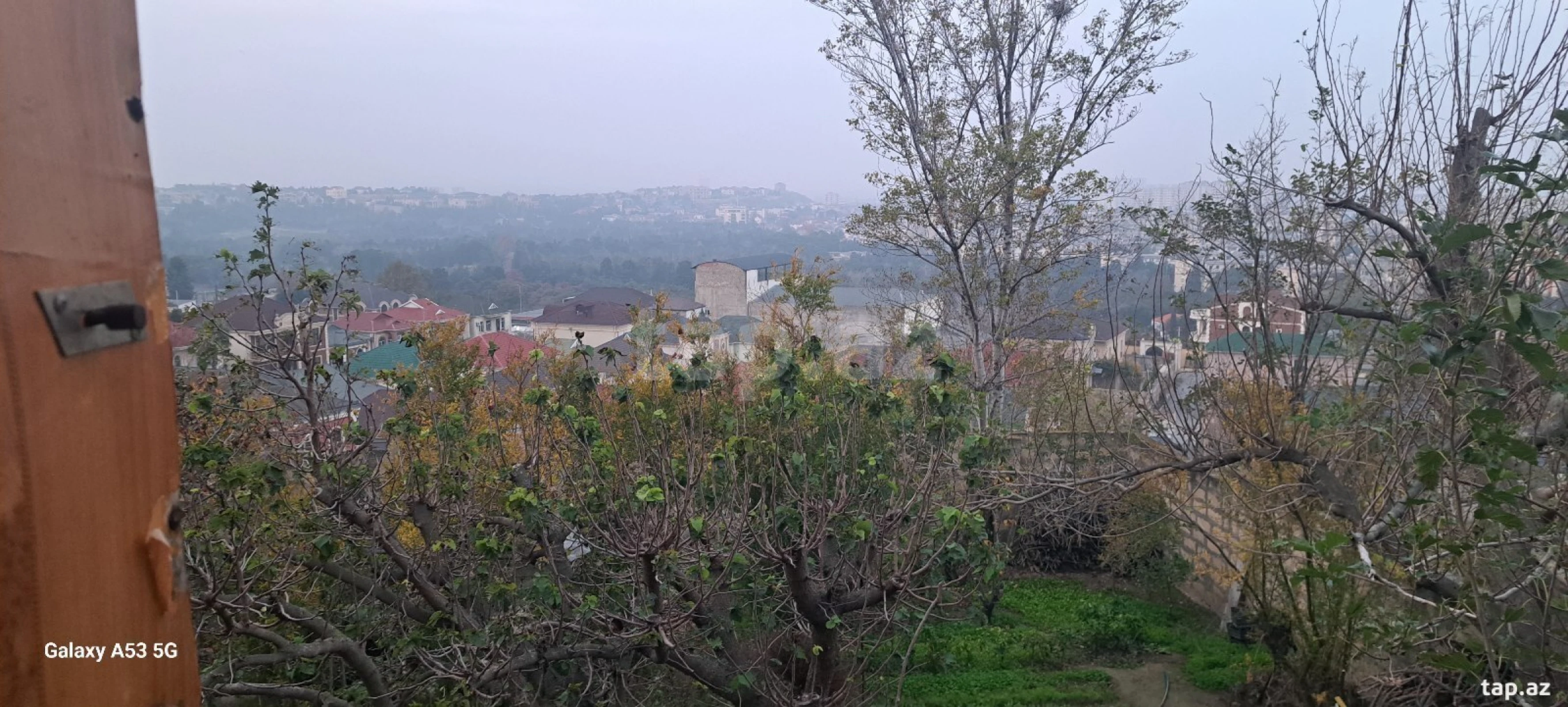 Satılır 7 otaqlı həyət evi