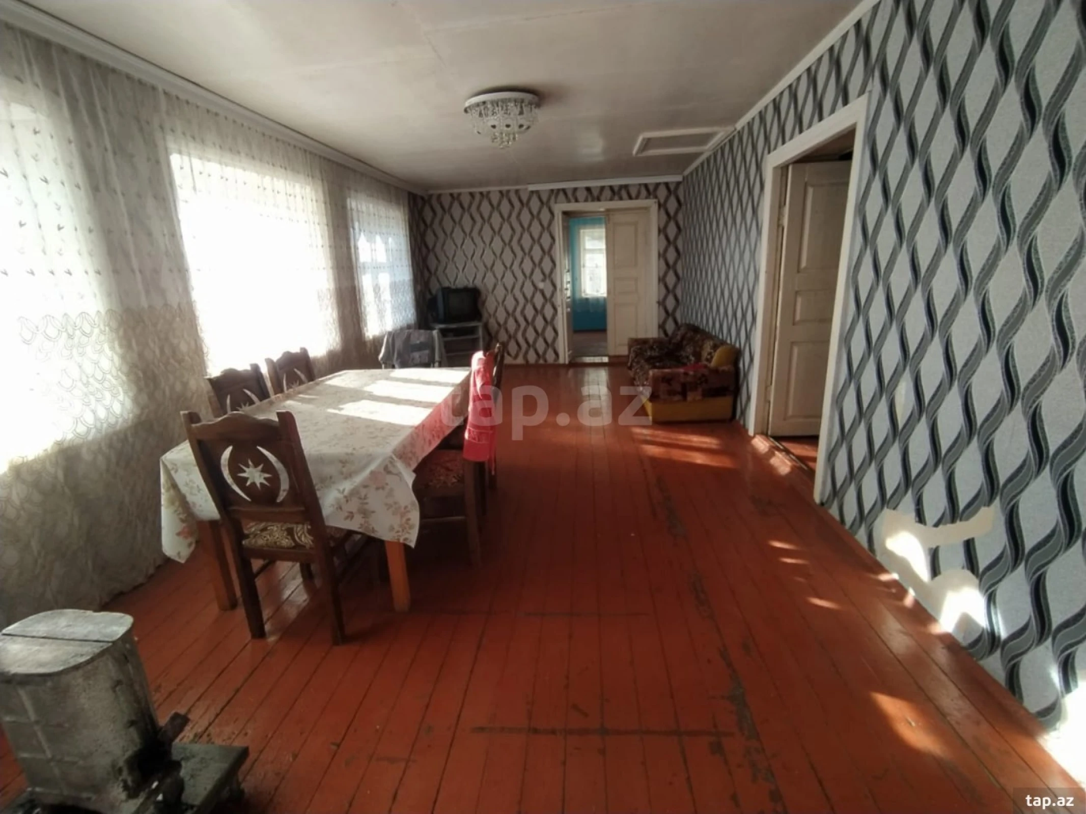 Satılır 5 otaqlı həyət evi