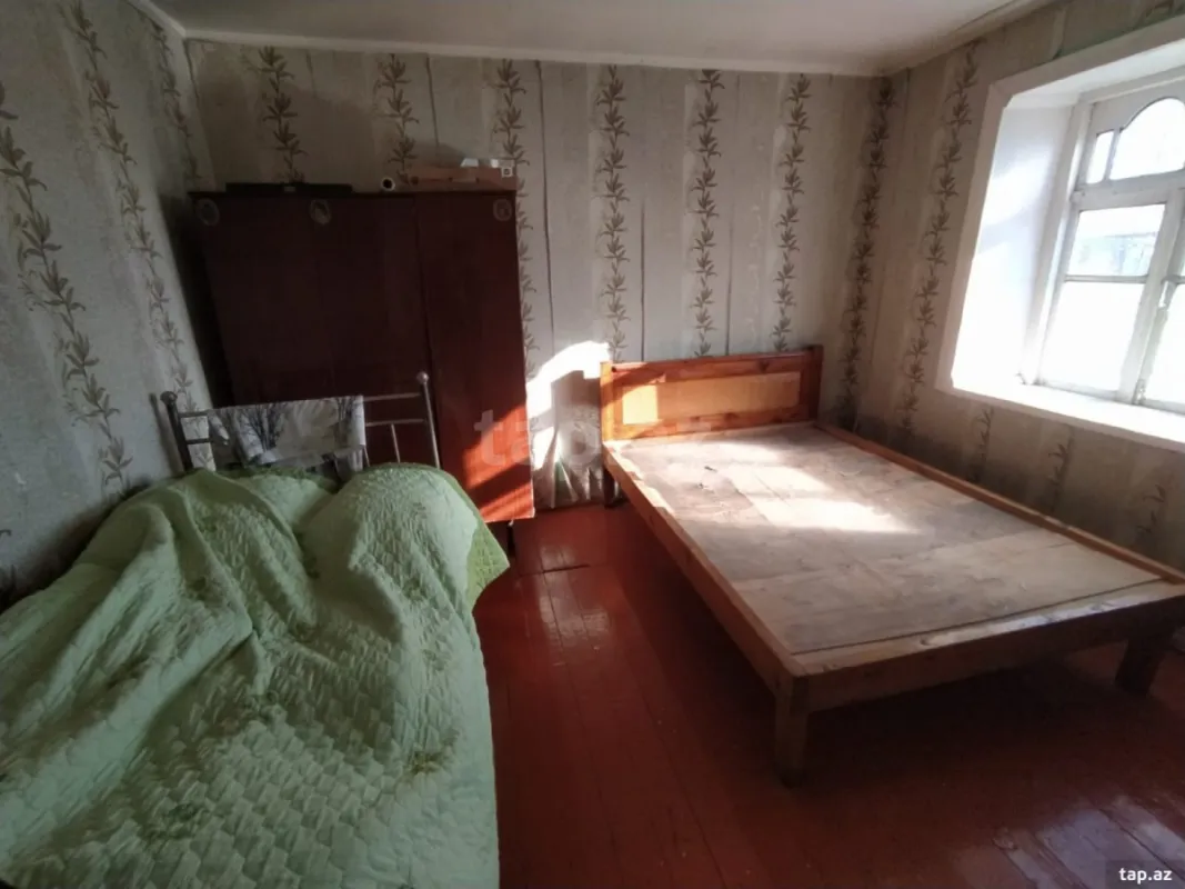 Satılır 5 otaqlı həyət evi