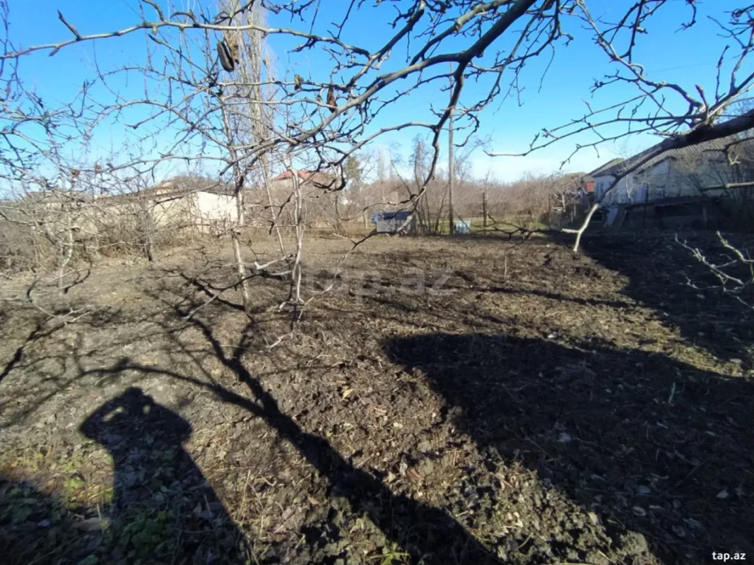 Satılır 5 otaqlı həyət evi