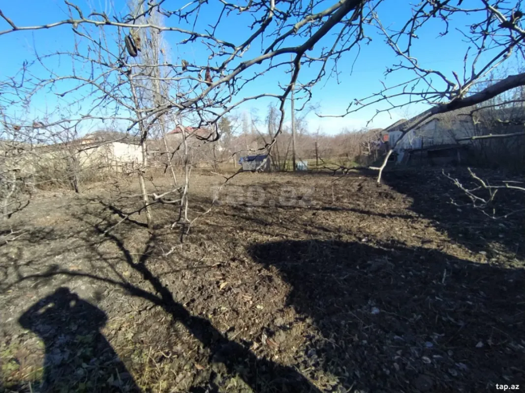 Satılır 5 otaqlı həyət evi