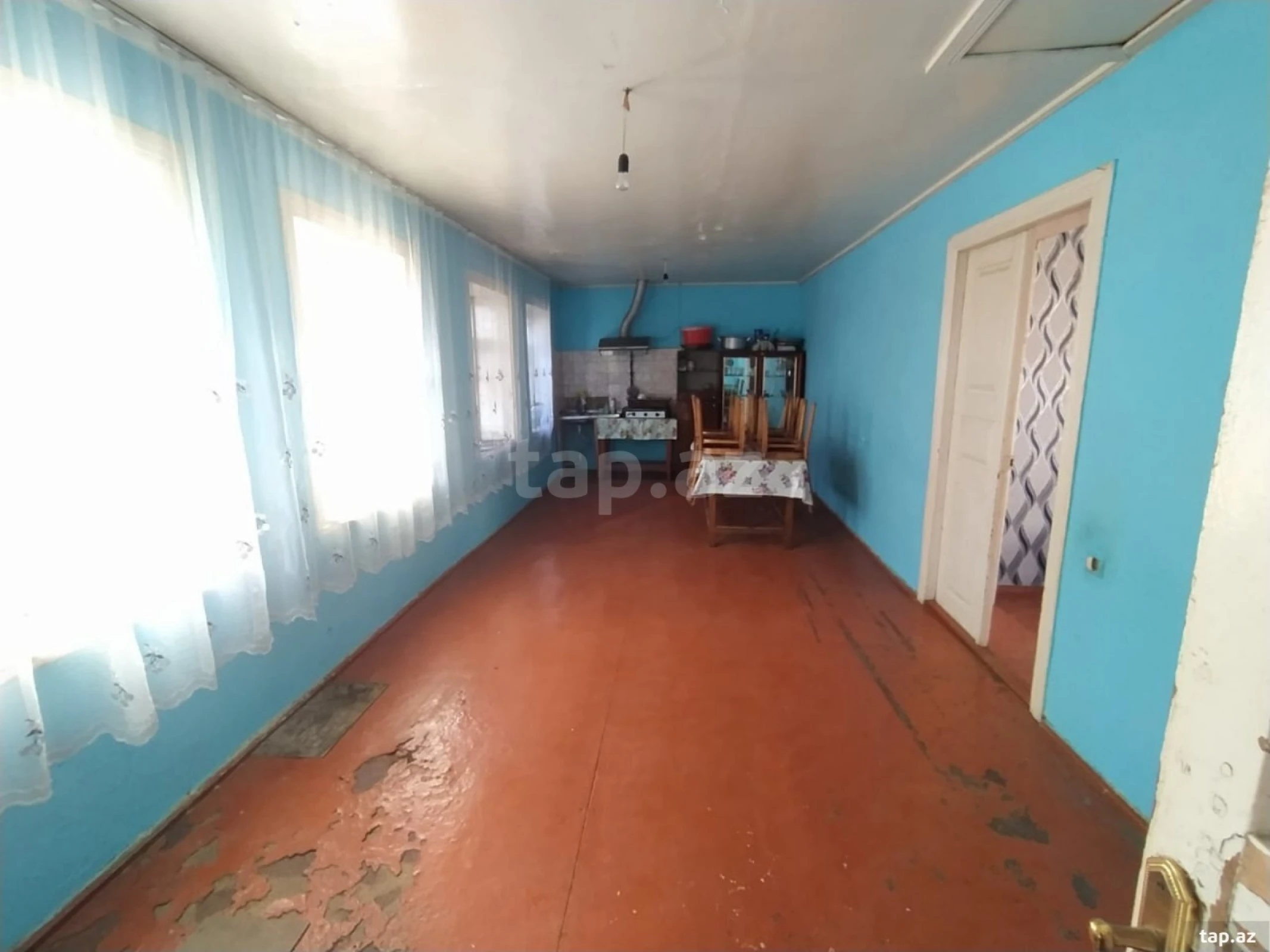 Satılır 5 otaqlı həyət evi