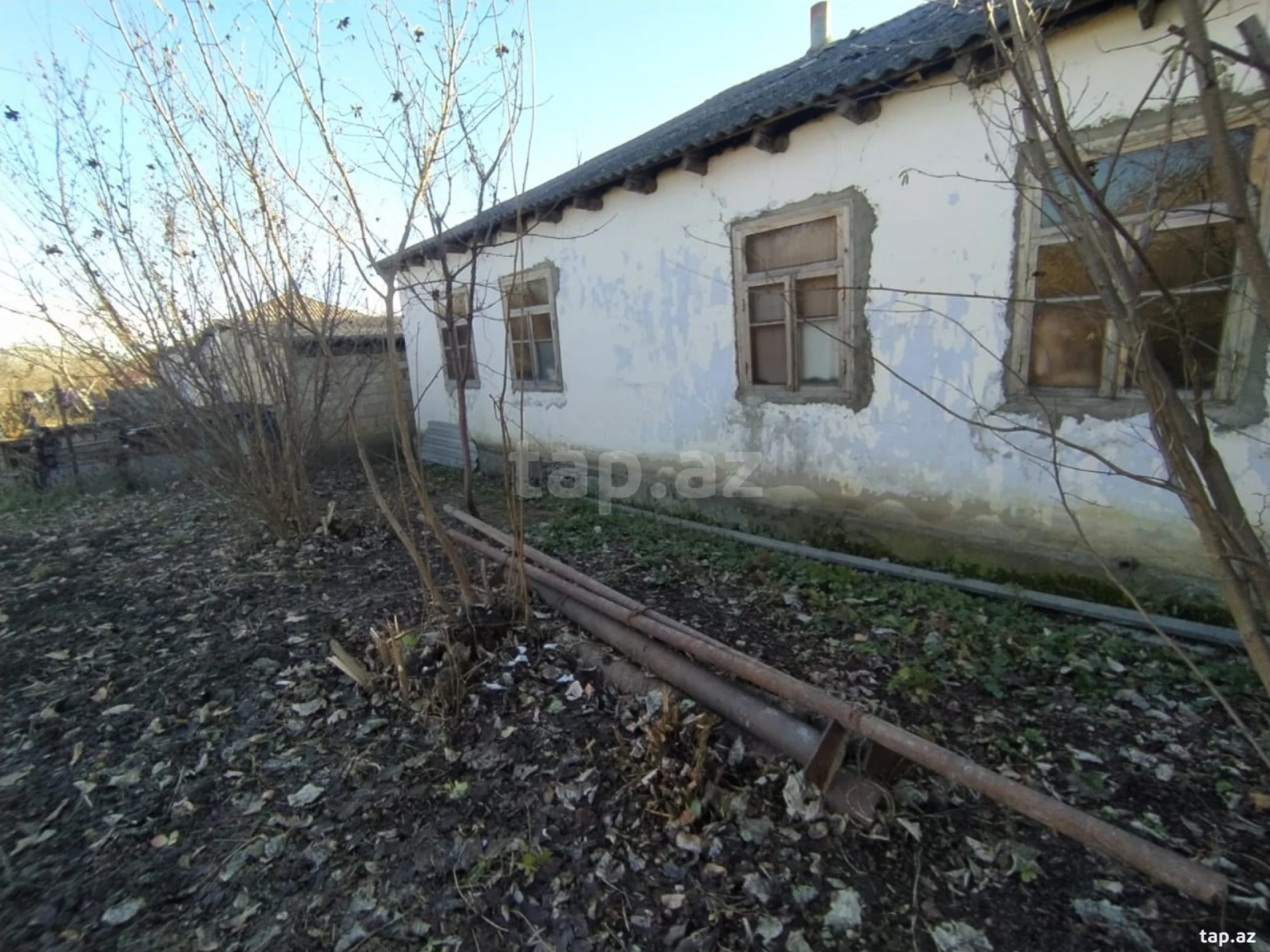 Satılır 5 otaqlı həyət evi