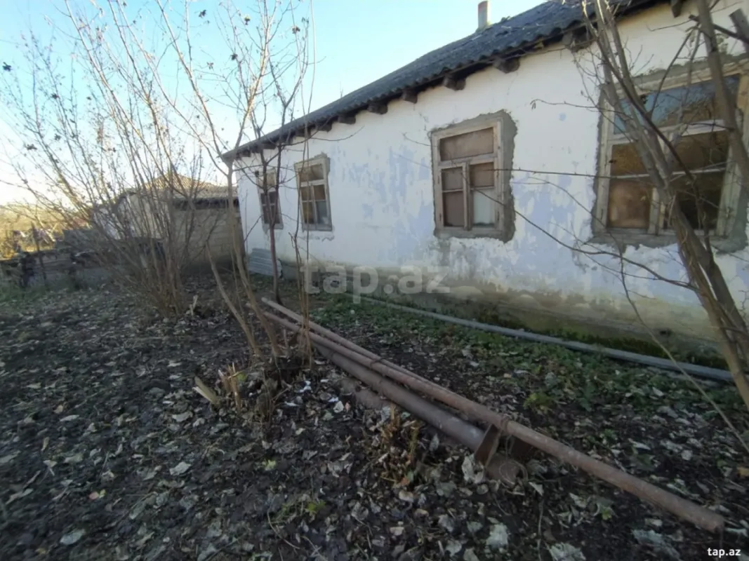 Satılır 5 otaqlı həyət evi