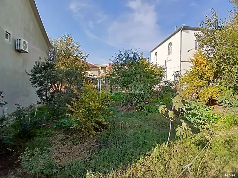 Satılır 6 otaqlı həyət evi