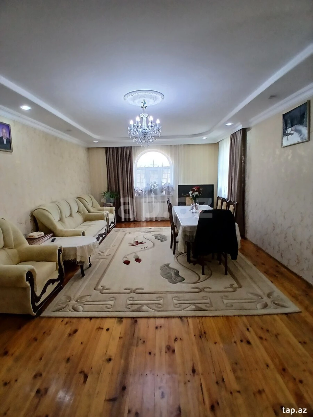 Satılır 6 otaqlı həyət evi