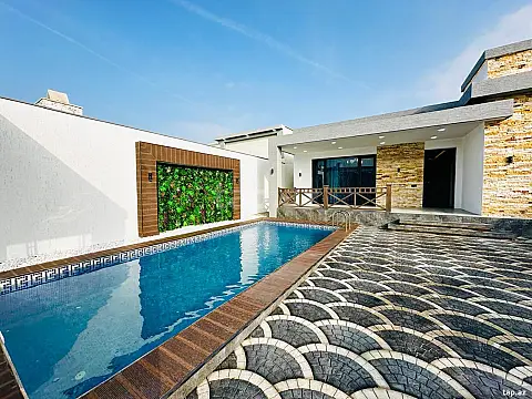 Satılır 4 otaqlı həyət evi