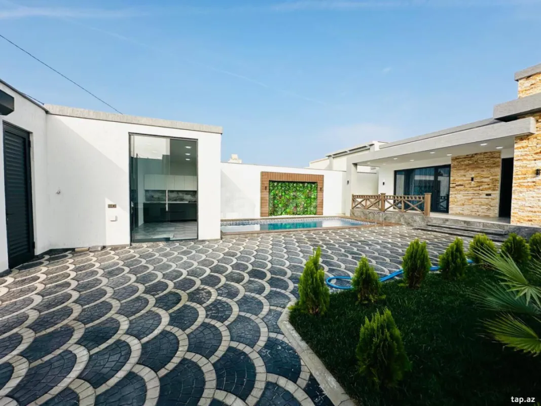 Satılır 4 otaqlı həyət evi