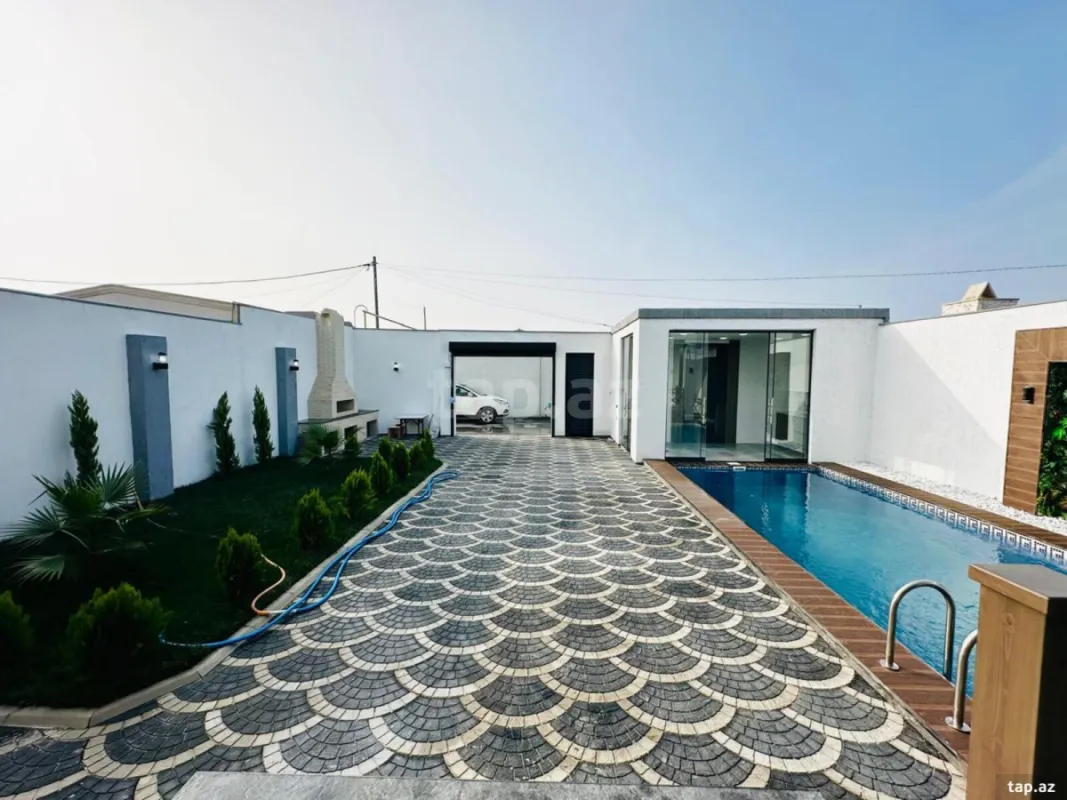 Satılır 4 otaqlı həyət evi