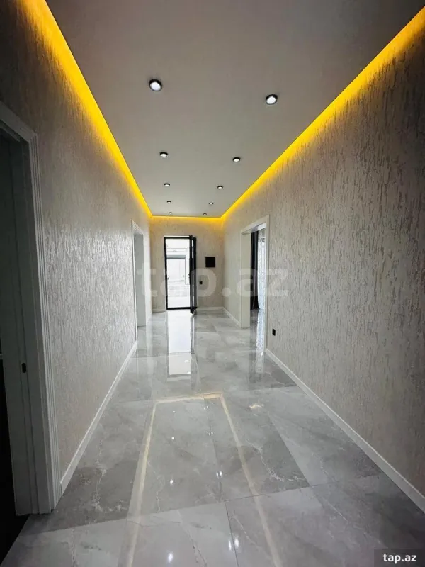 Satılır 4 otaqlı həyət evi