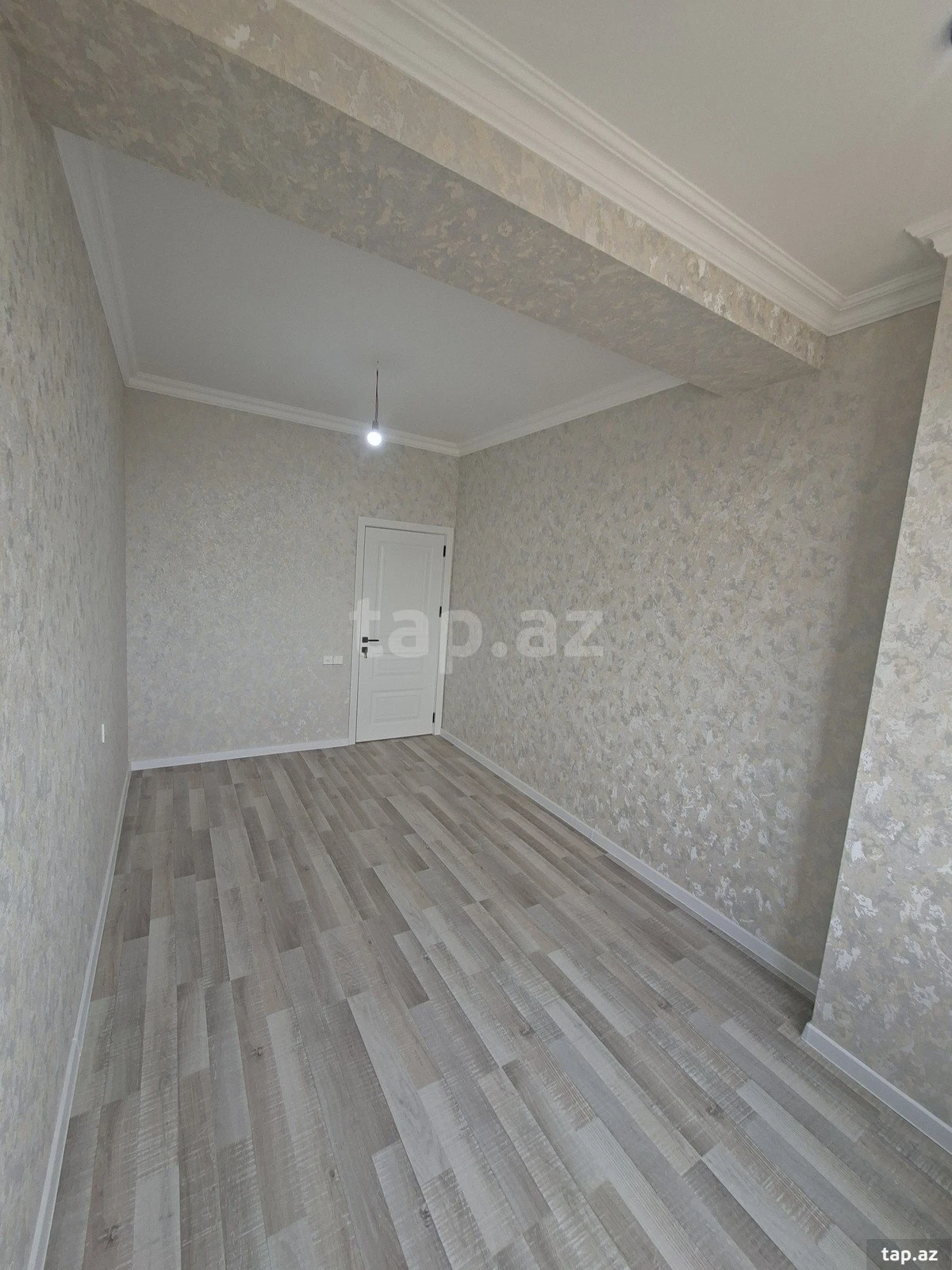 Satılır 3 otaqlı yeni tikili 75 m²