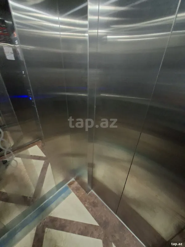 Satılır 3 otaqlı yeni tikili 75 m²