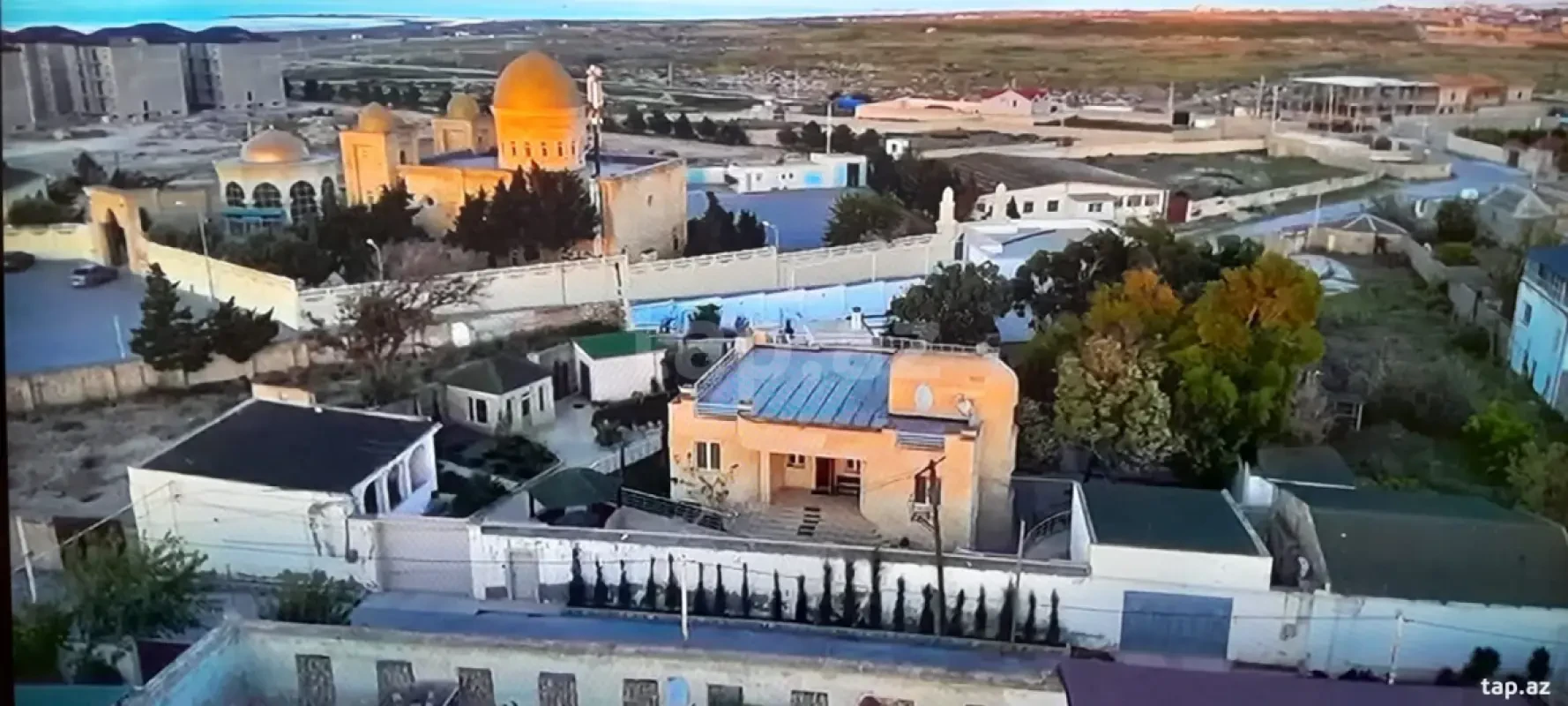 Satılır 7 otaqlı həyət evi 255 m²