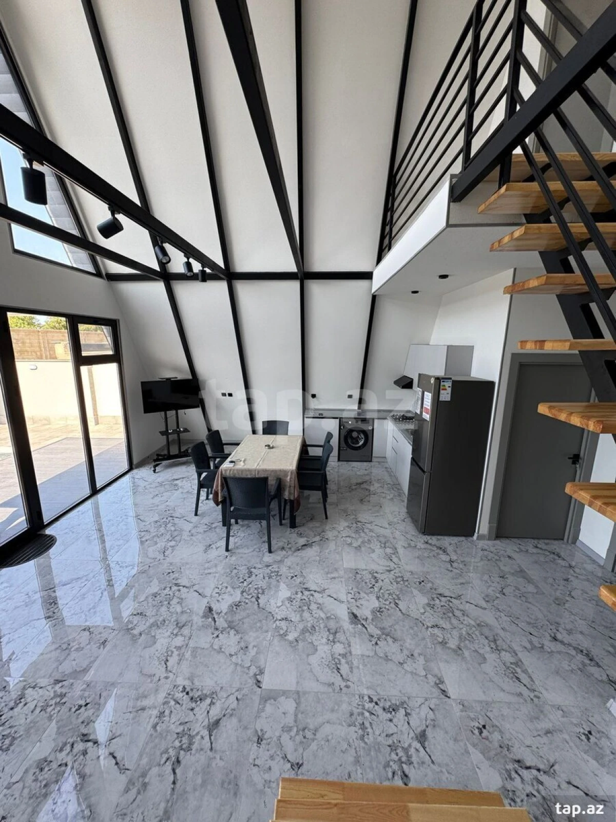 Kirayə verilir 4 otaqlı həyət evi 150 m²