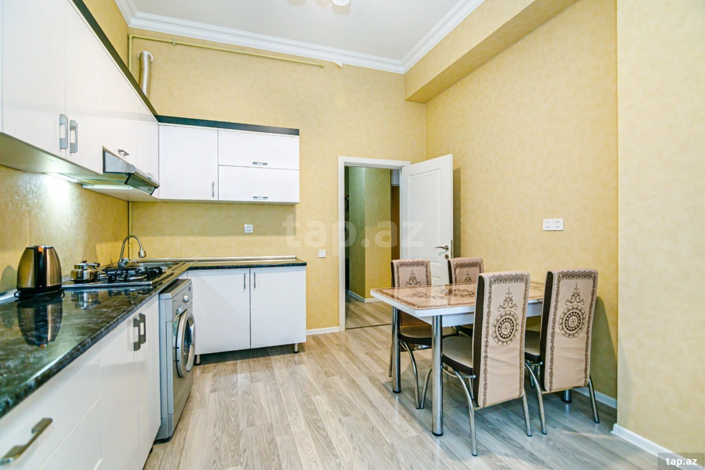 Kirayə verilir 2 otaqlı yeni tikili 80 m²