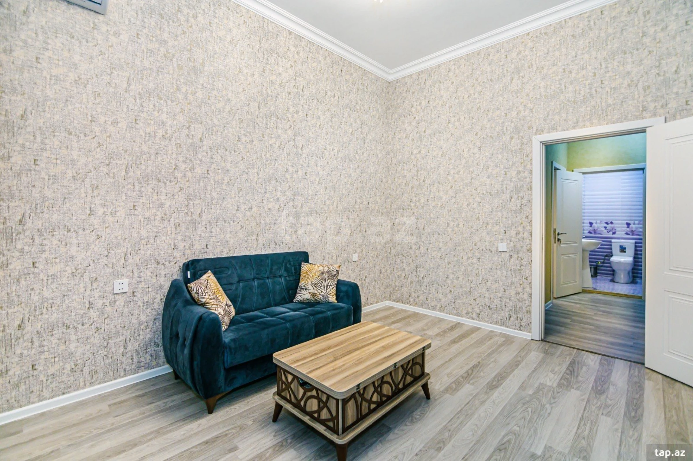 Kirayə verilir 2 otaqlı yeni tikili 80 m²