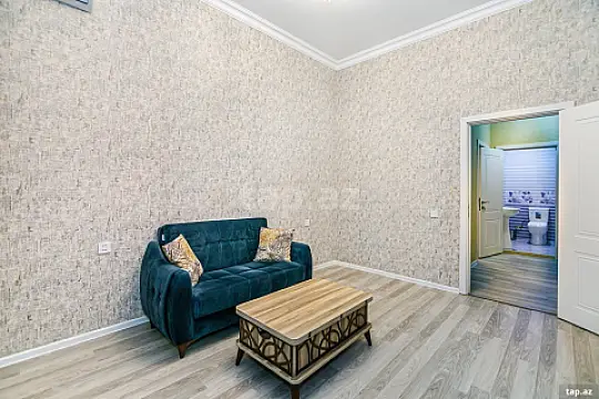 Kirayə verilir 2 otaqlı yeni tikili 80 m²