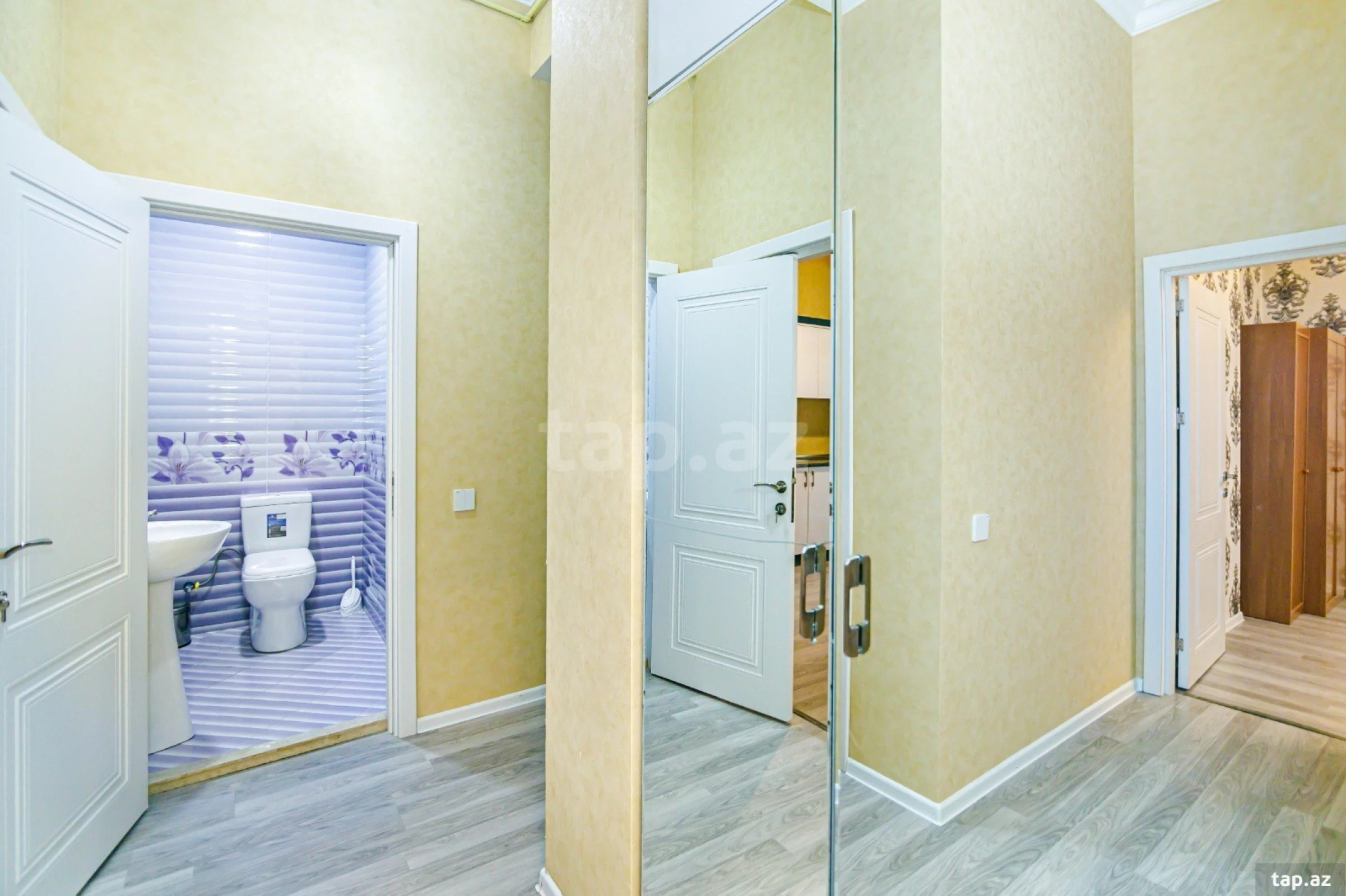 Kirayə verilir 2 otaqlı yeni tikili 80 m²