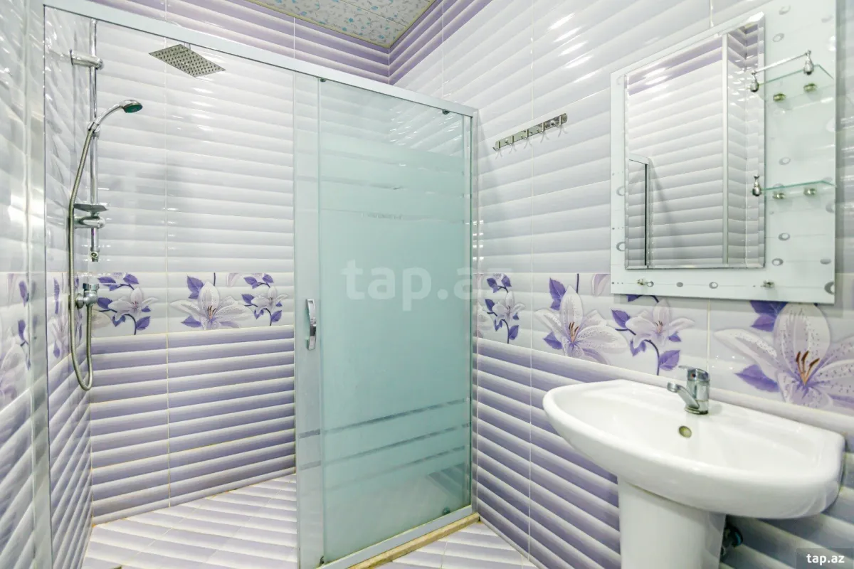 Kirayə verilir 2 otaqlı yeni tikili 80 m²