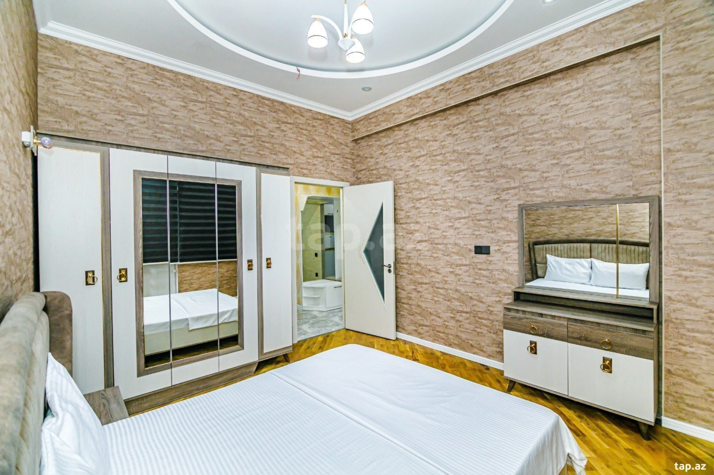 Kirayə verilir 2 otaqlı yeni tikili 60 m²