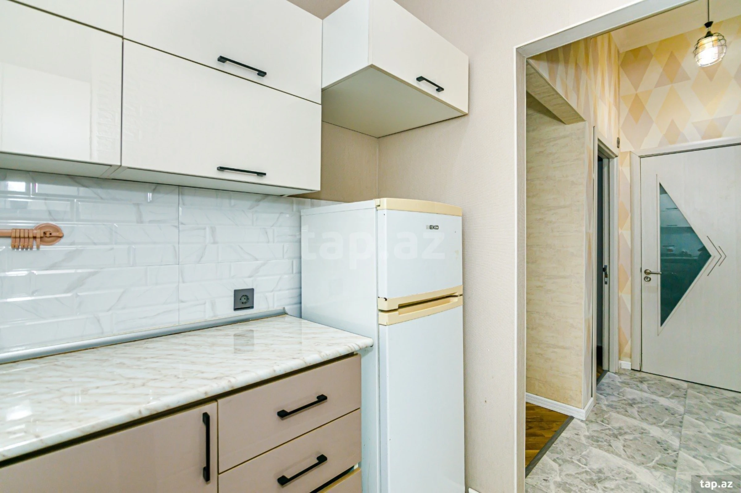 Kirayə verilir 2 otaqlı yeni tikili 60 m²