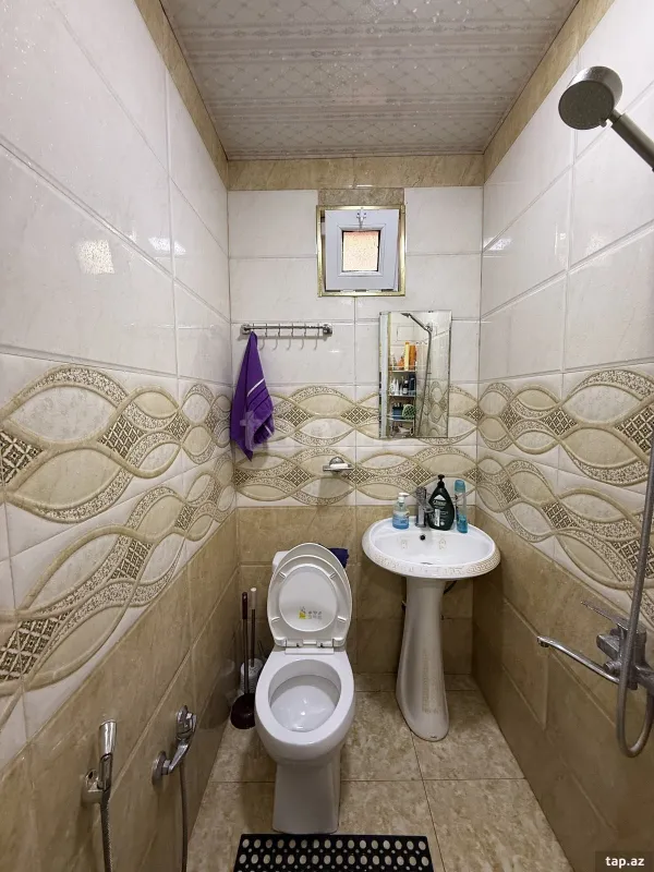 Satılır 4 otaqlı həyət evi