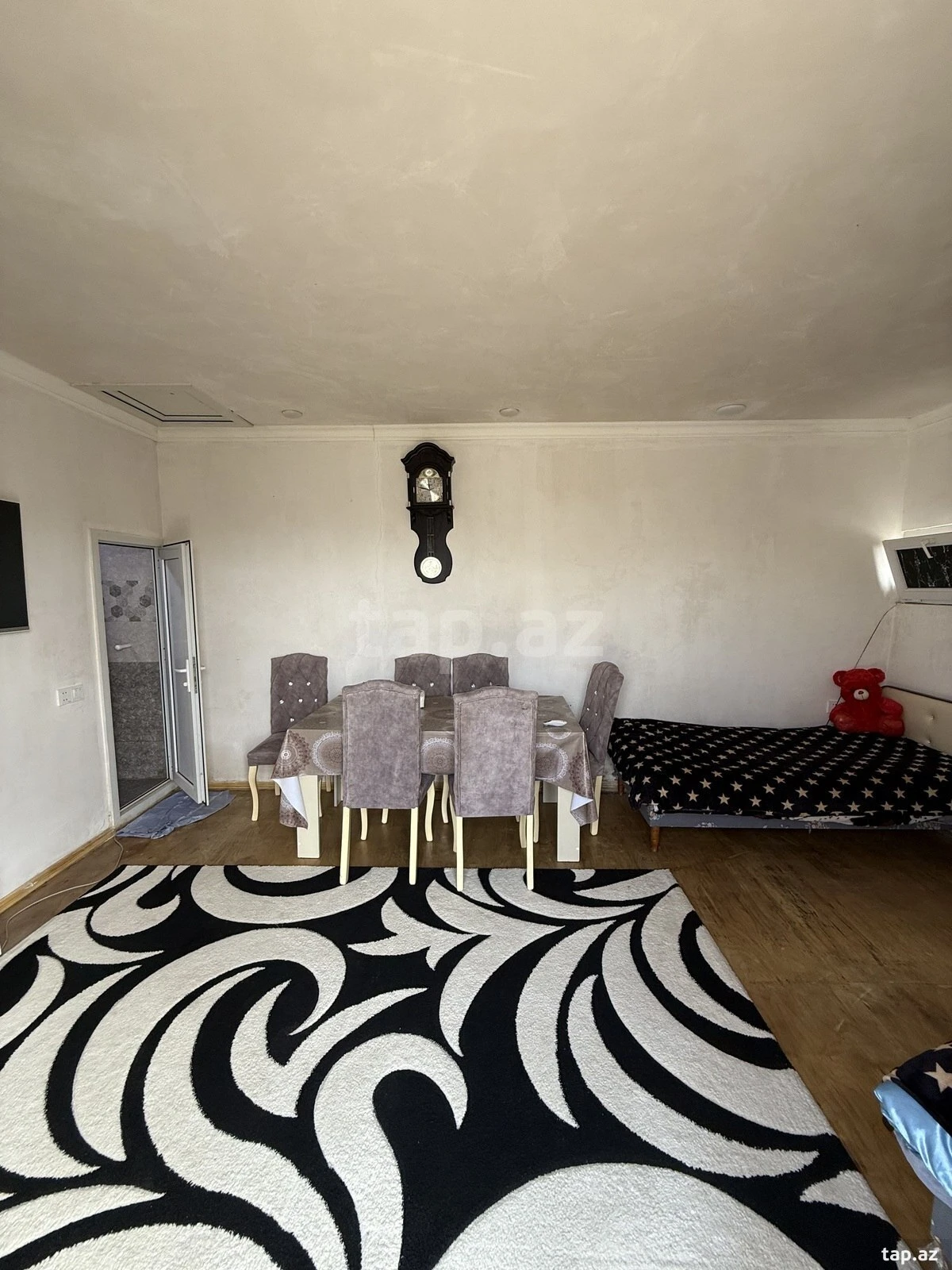 Satılır 4 otaqlı həyət evi