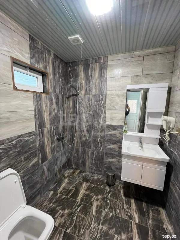 Kirayə verilir 4 otaqlı həyət evi