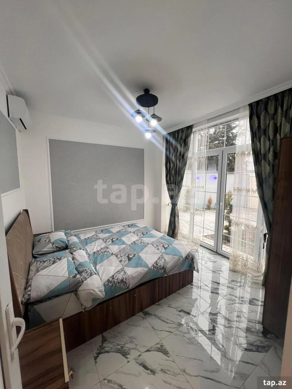 Kirayə verilir 4 otaqlı həyət evi