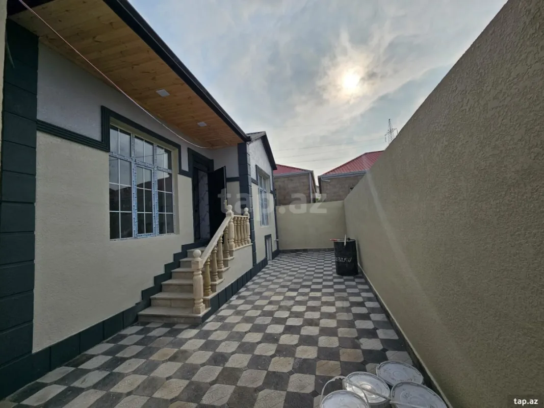 Satılır 3 otaqlı həyət evi