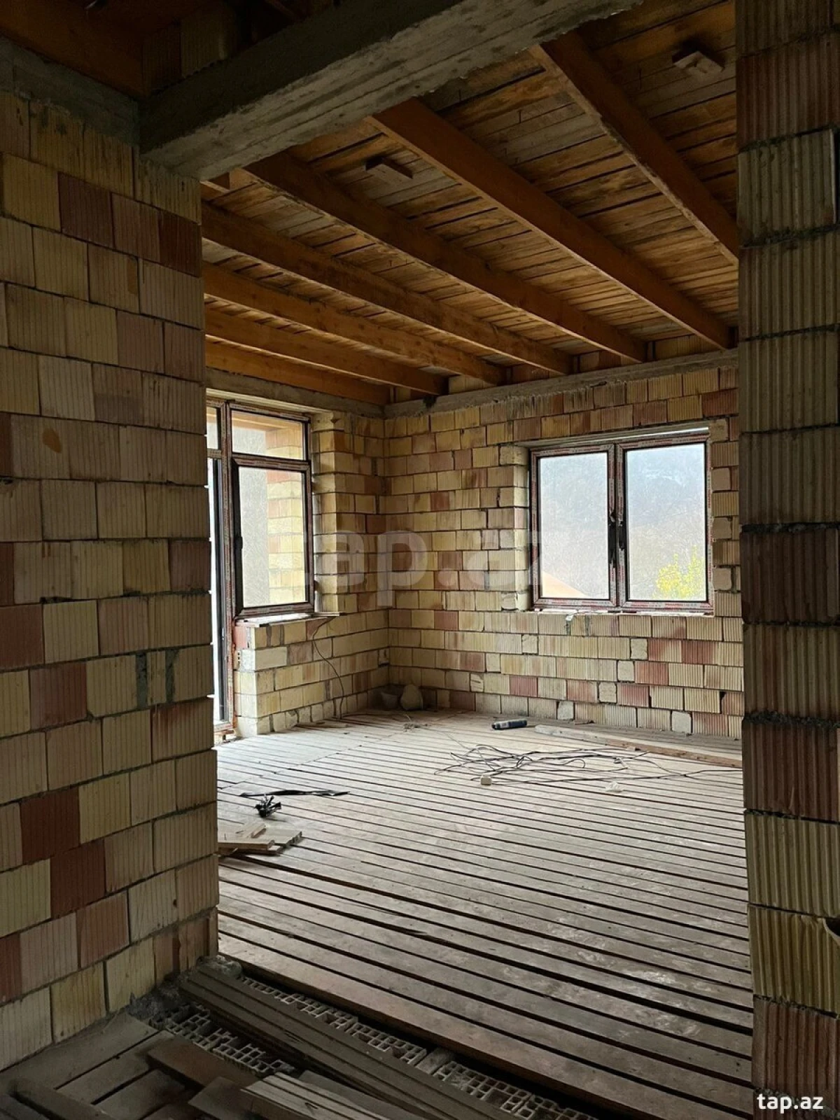 Satılır 3 otaqlı həyət evi