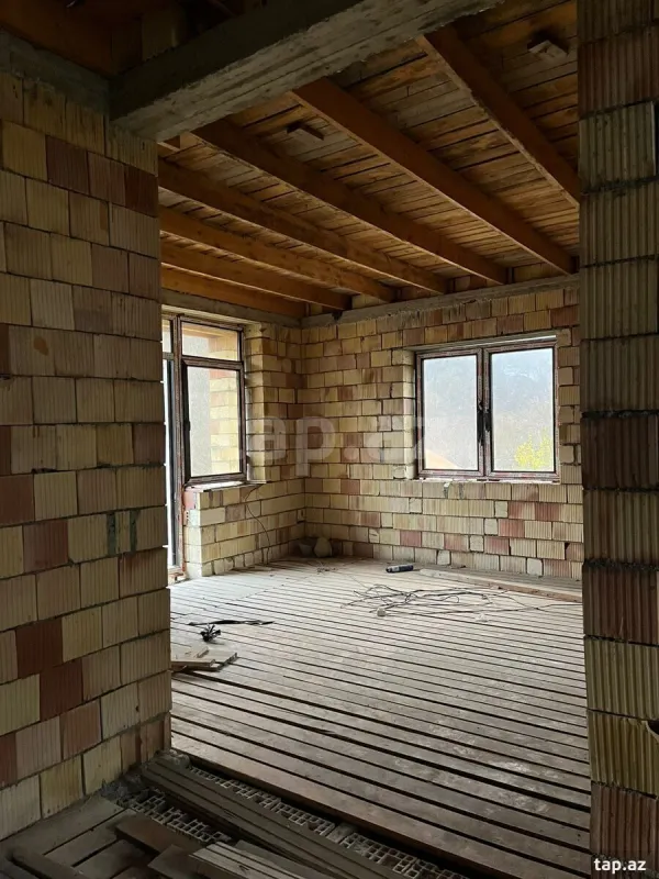 Satılır 3 otaqlı həyət evi