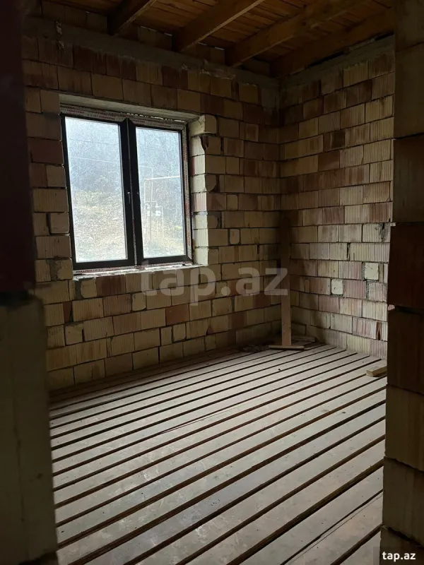 Satılır 3 otaqlı həyət evi