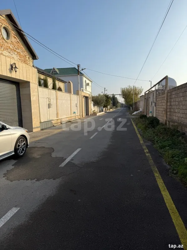 Satılır 4 otaqlı həyət evi