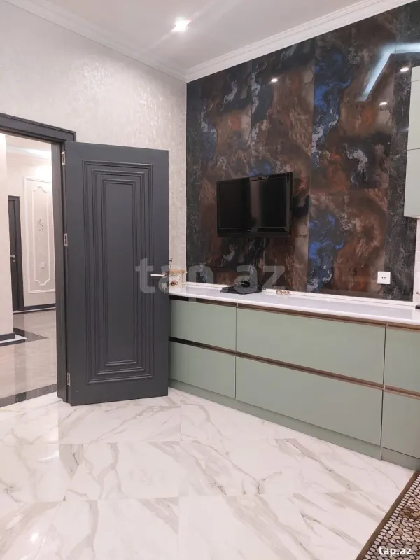 Satılır 4 otaqlı həyət evi